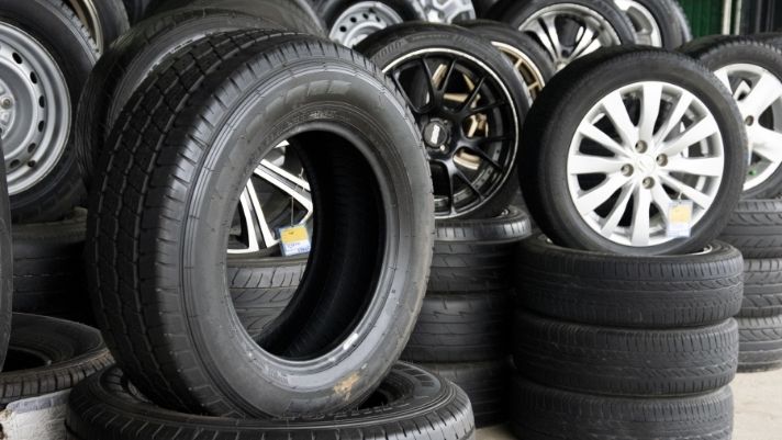 https://d1bat1ruswunxz.cloudfront.net/app/uploads/2020/10/BestTireConceptsRNRTires-79445-Buying-New-Tires-blogbanner1.jpg