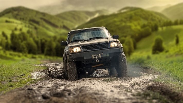 https://d1bat1ruswunxz.cloudfront.net/app/uploads/2022/05/SummitCapitalPartnersRNRAndersonIN-68798-Tires-Off-Roading-blogbanner1.jpg